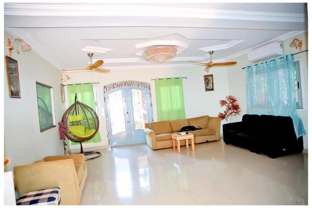 Oasis Lawafossi Apartment Бобо-Диуласо Екстериор снимка